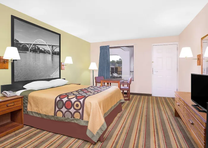 Super 8 By Wyndham Eufaula